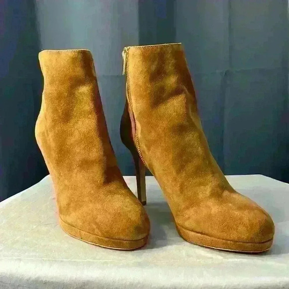 Micheal Kors Stiletto Ankle Boots LIKE NEW!! - Picture 1 of 2